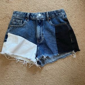pacsun black and white design ripped jean shorts